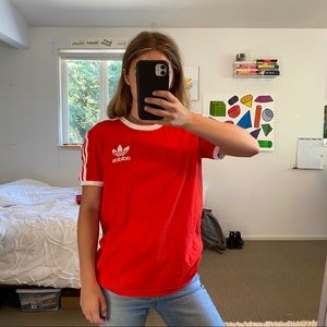 Red adidas tee🥤🥫